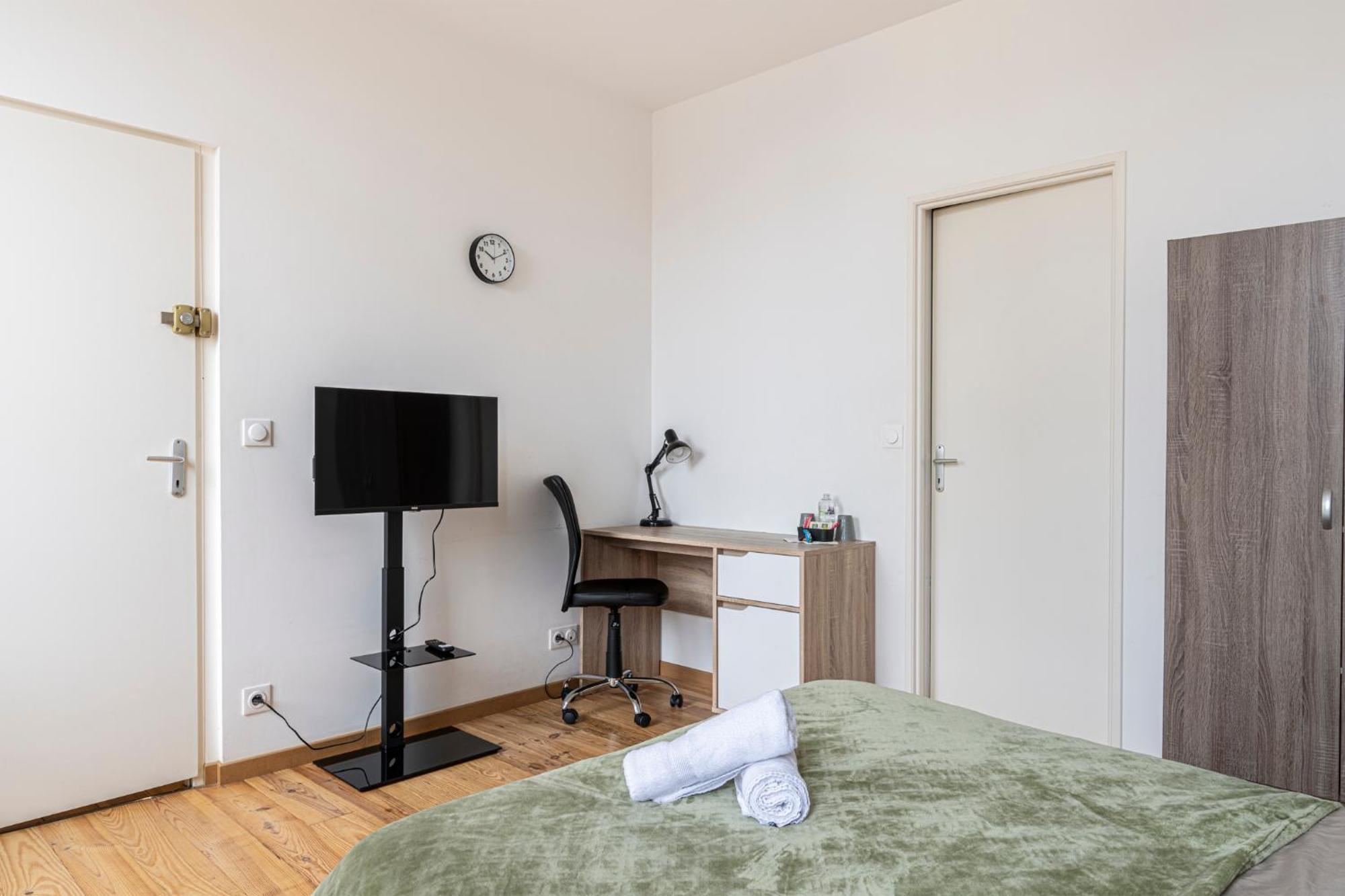 Chambre Privee Premium "La Belle Etoile" Apartment Pau Exterior foto